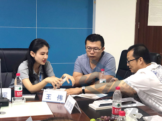“走進(jìn)鎂晶 攜手創(chuàng)業(yè)” 鎂晶2020年度四川區(qū)域經(jīng)銷商接洽會(huì)隆重召